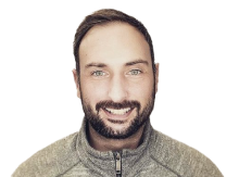 headshot of Niko Pavlou