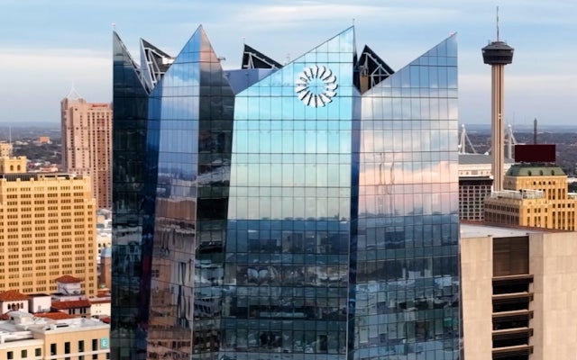 Frost Bank exterior shot.